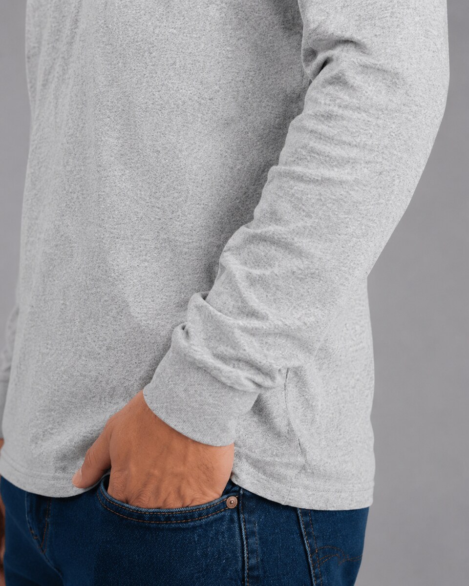 Playera cuello redondo manga larga, vista frontal